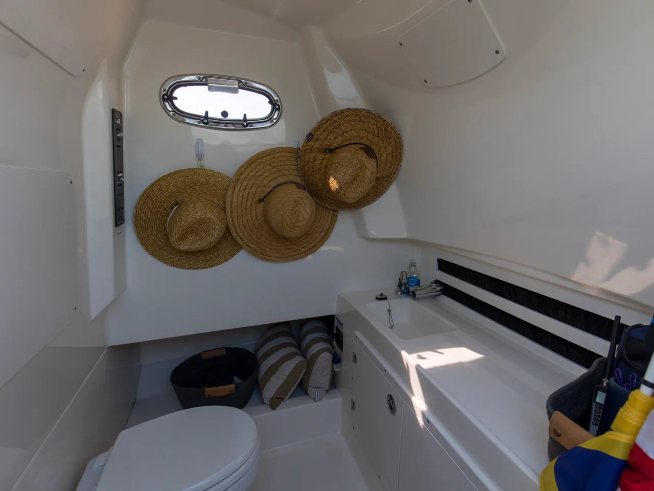 2023 Boston Whaler 330R 33.0 feet, Pensacola, Florida #48