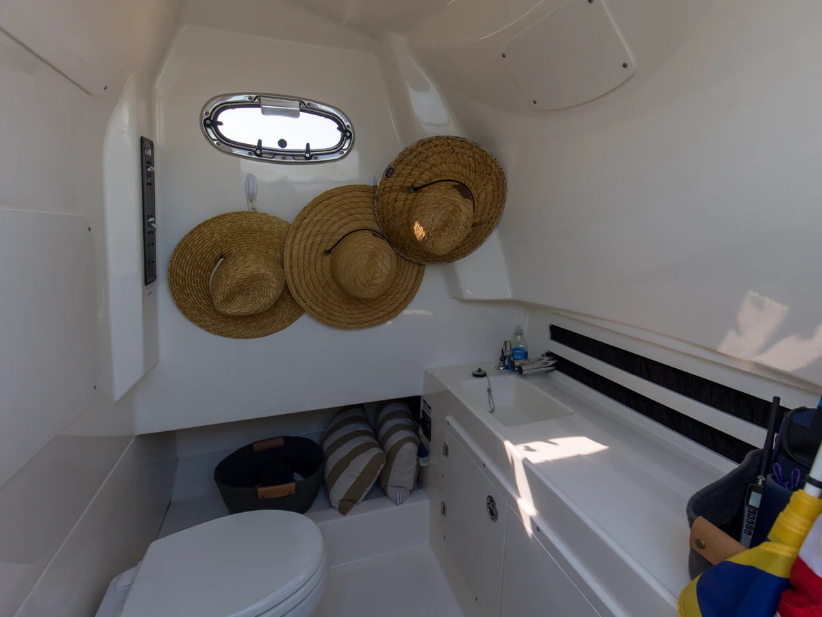 2023 Boston Whaler 330R 33.0 feet, Pensacola, Florida #48