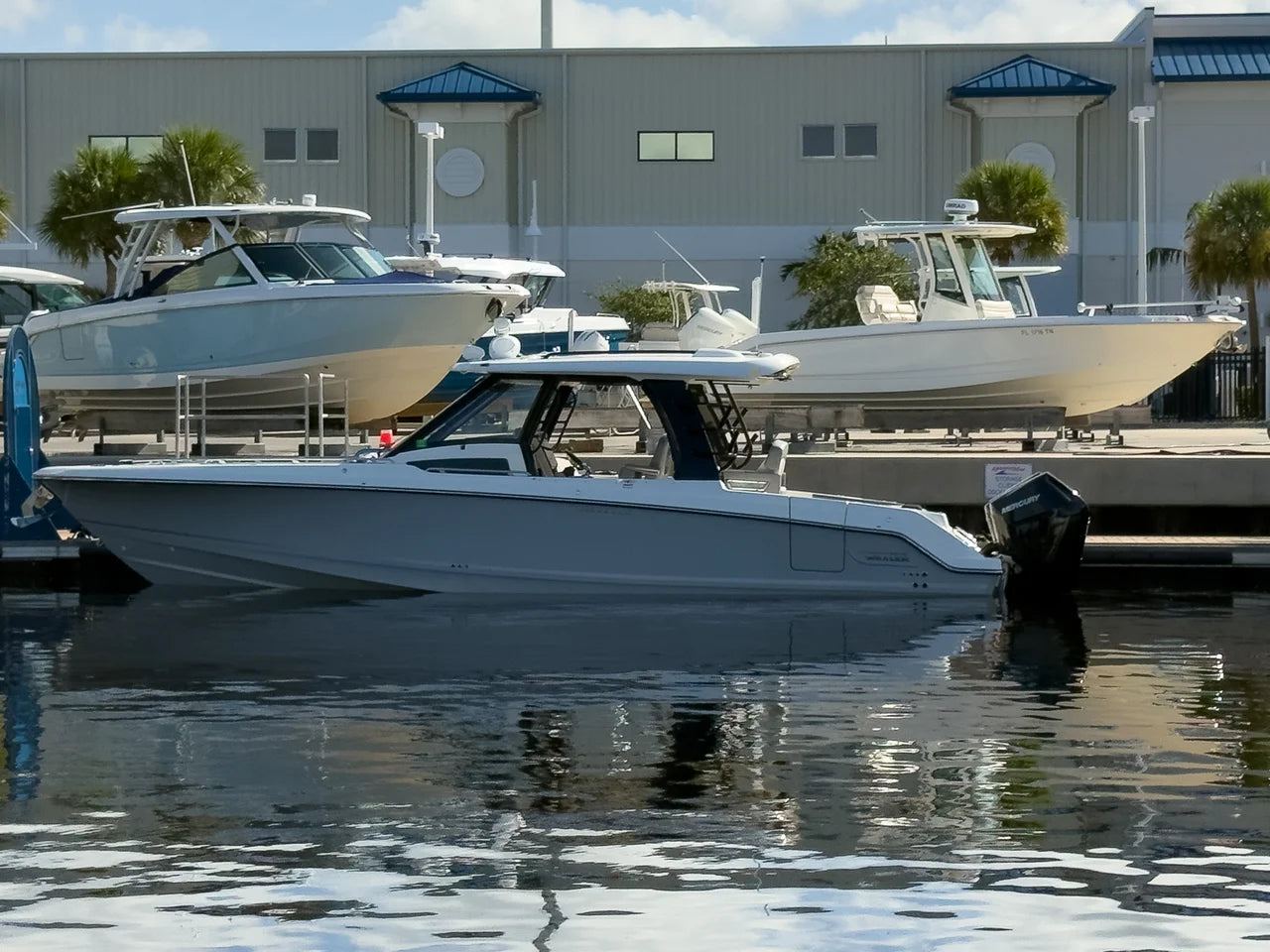 2025 Boston Whaler 350 REALM 35.0 feet, Fort Myers, FL #1