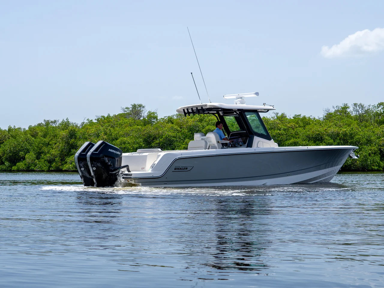 2026 Boston Whaler 330 Outrage 33.0 feet, Fort Myers, Florida #4