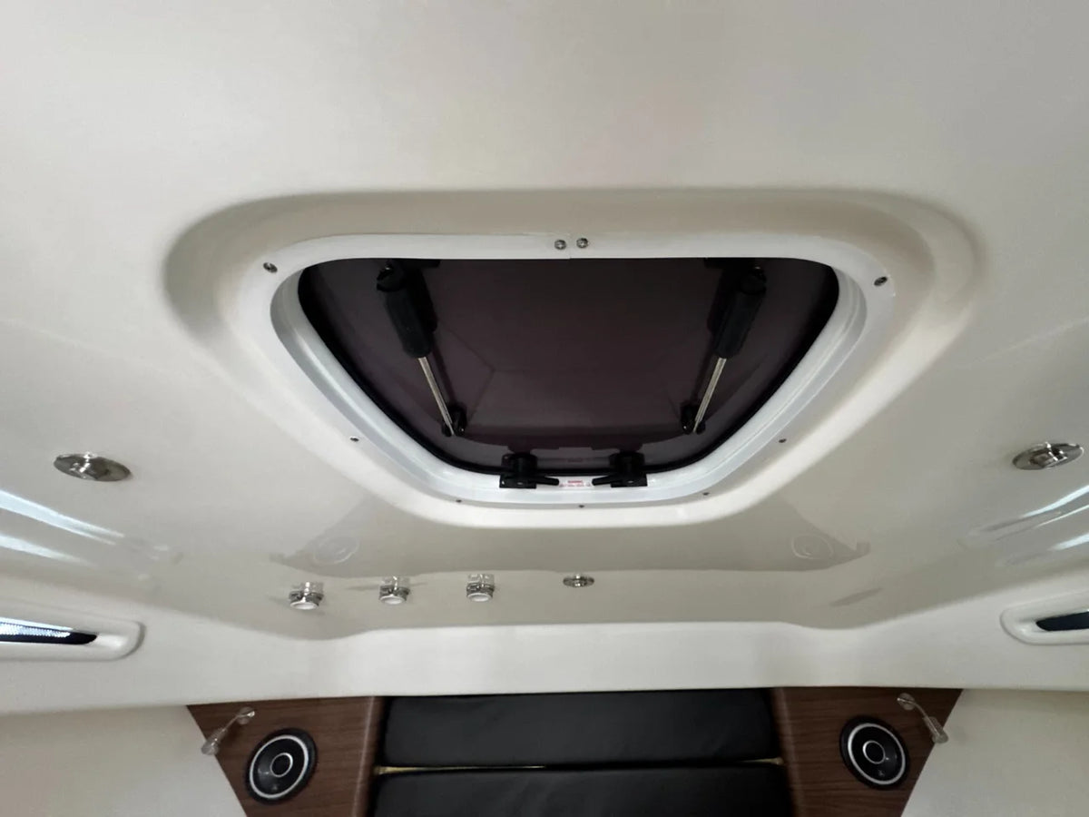 2026 Boston Whaler 325 Conquest 32.0 feet, Huntington, NY #42