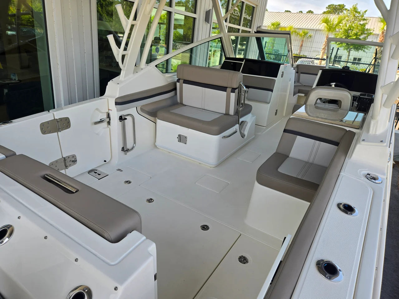 2027 Boston Whaler 280 Vantage 28.0 feet, Charleston, SC #7