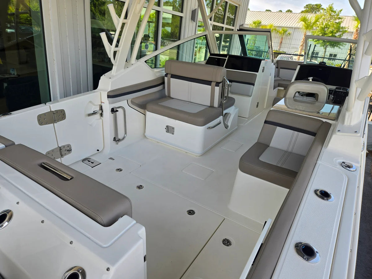 2027 Boston Whaler 280 Vantage 28.0 feet, Charleston, SC #7