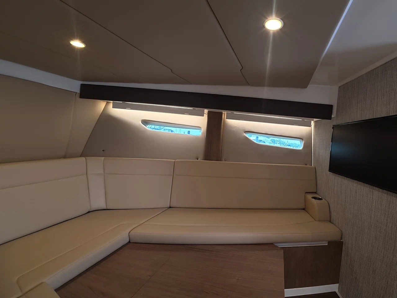 2026 Intrepid 35 VALOR 35.0 feet, Huntington, NY #32