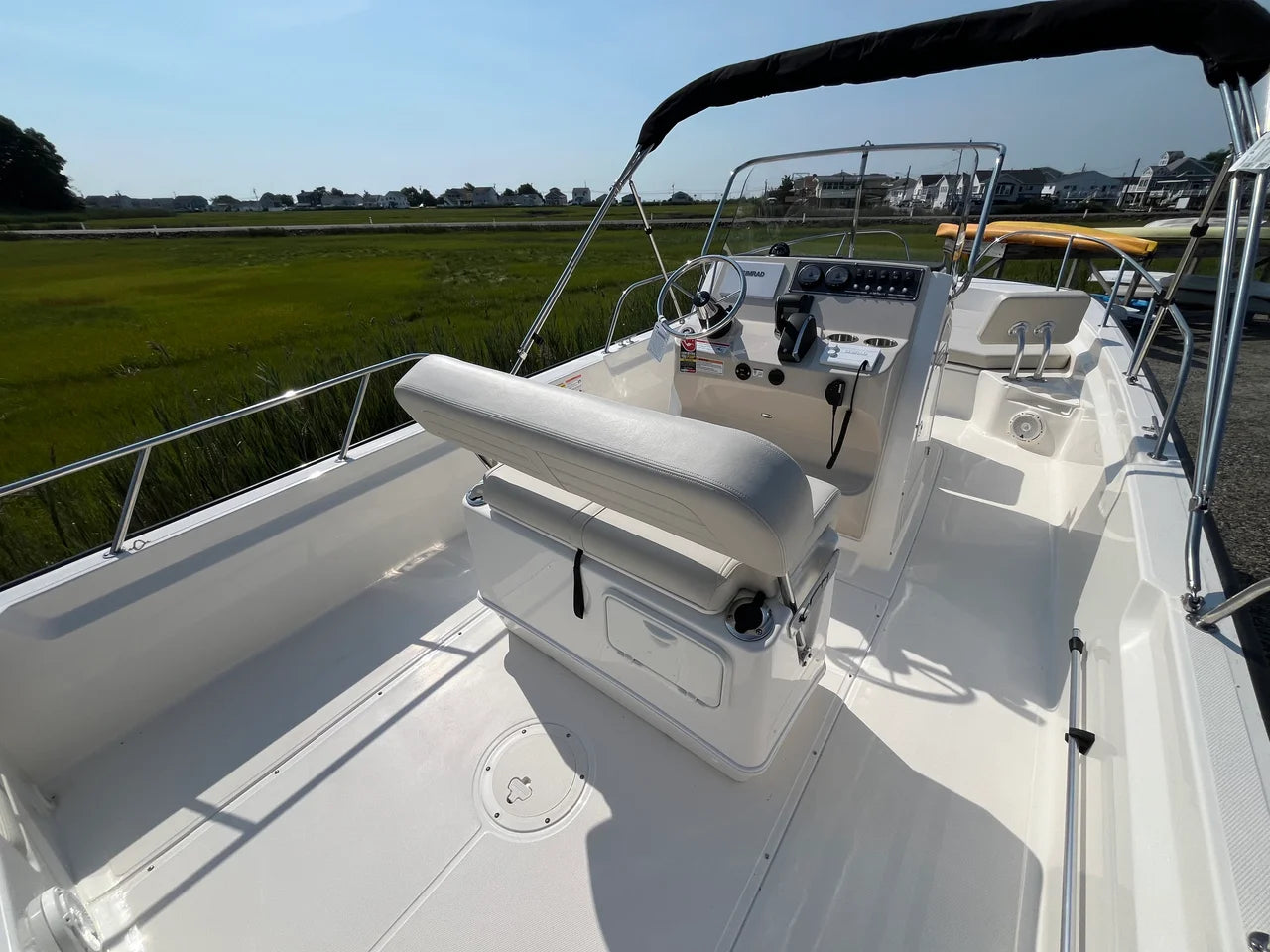2026 Boston Whaler 210 Montauk 21.0 feet, Westbrook, Connecticut #4