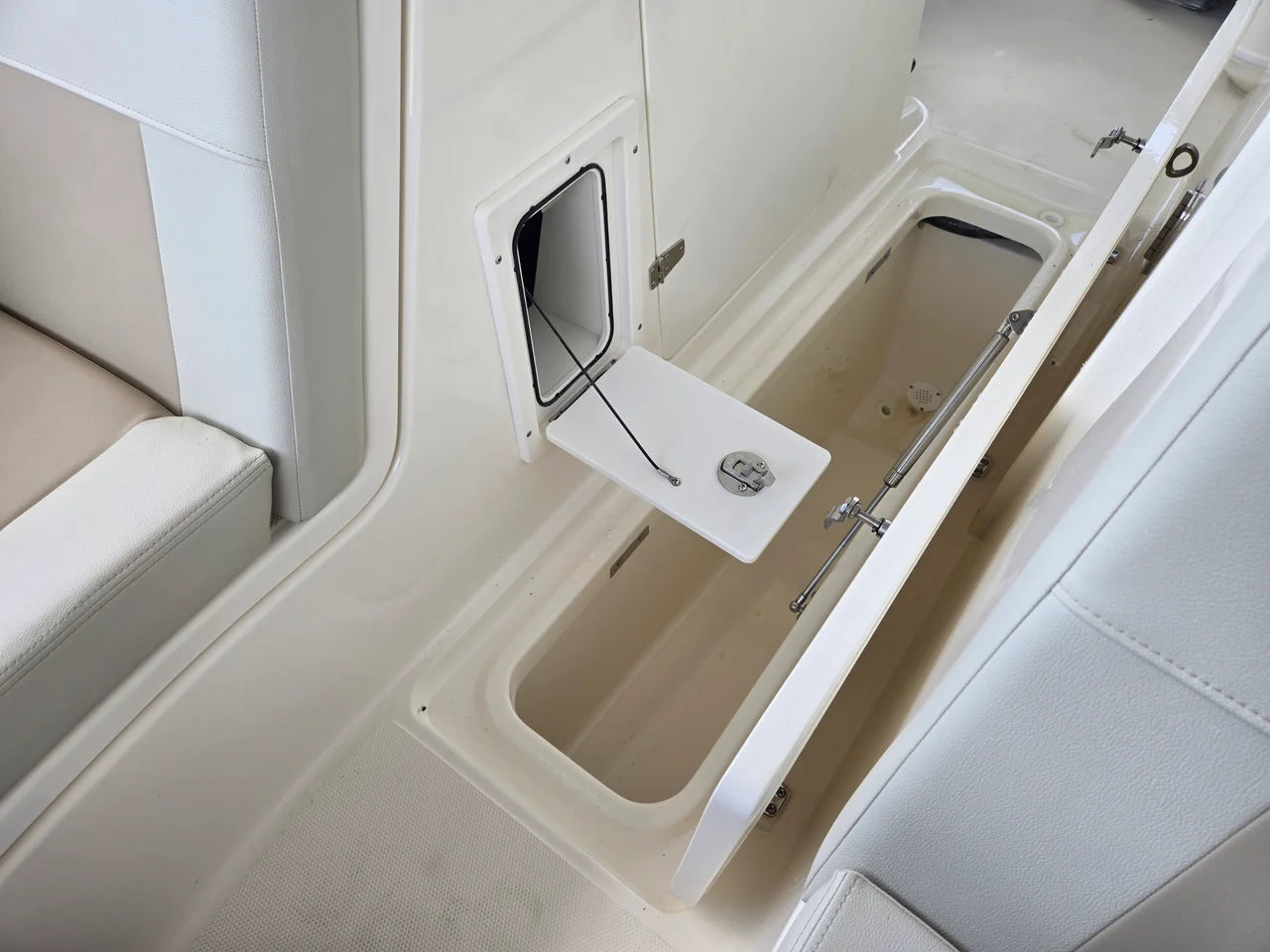 2026 Boston Whaler 240 Vantage 24.0 feet, Charleston, SC #17