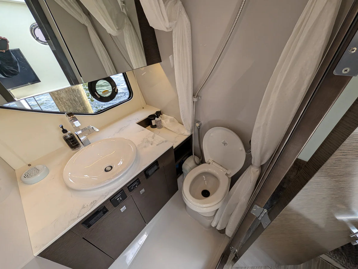 2021 Cruisers Yachts 38 GLS I/O 37.0 feet, Annapolis, MD #52