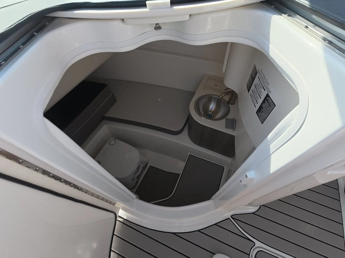 2027 Sea Ray SDX 270 Outboard 27.0 feet, Somers Point, New Jersey #18