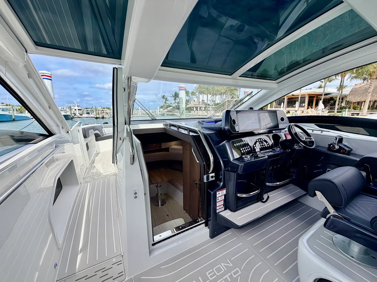 2025 Galeon 375 GTO 37.0 feet, Jupiter, Florida #34