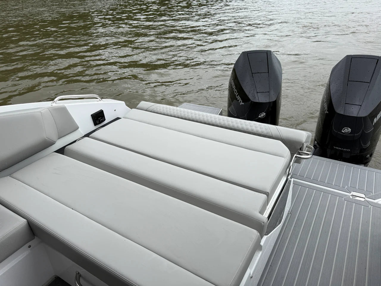 2026 Cruisers Yachts 34 GLS Outboard 34.0 feet, Lake Ozark, MO #31