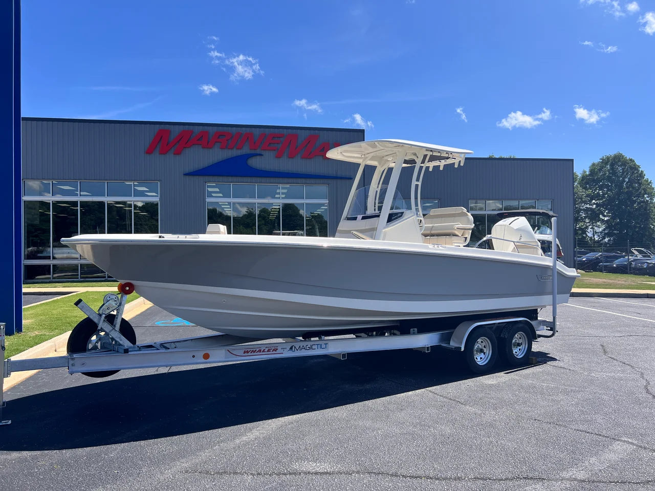 2026 Boston Whaler 250 Dauntless 25.0 feet, Greenville, SC #1