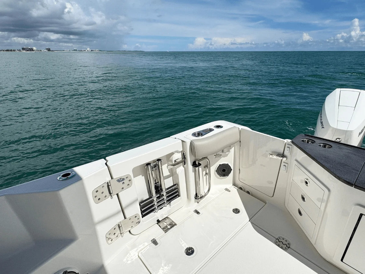 2026 Boston Whaler 365 Conquest 36.0 feet, Jupiter, Florida #6
