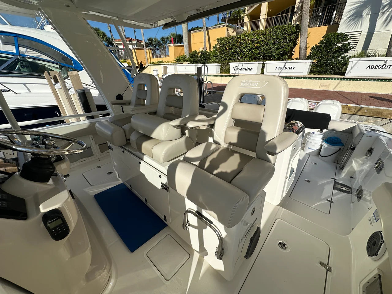 2020 Boston Whaler 420 OUTRAGE 42.0 feet, Jupiter, FL #10