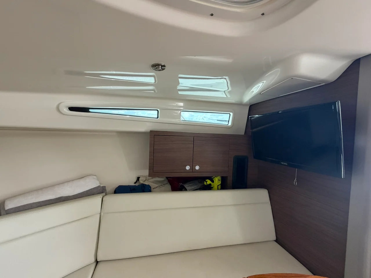 2023 Boston Whaler 325 CONQUEST 32.0 feet, Naples, FL #45