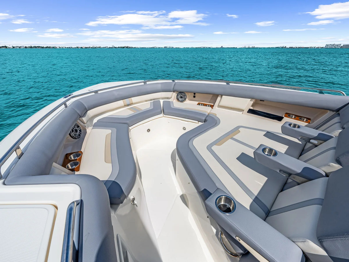 2026 Boston Whaler 380 Realm 38.0 feet, St Petersburg, FL #59