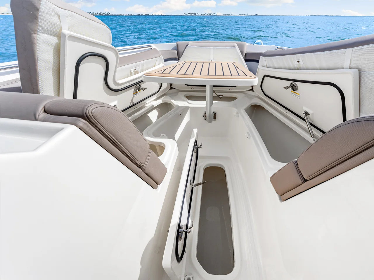 2026 Boston Whaler 330 Vantage 33.0 feet, Clearwater, Florida #58