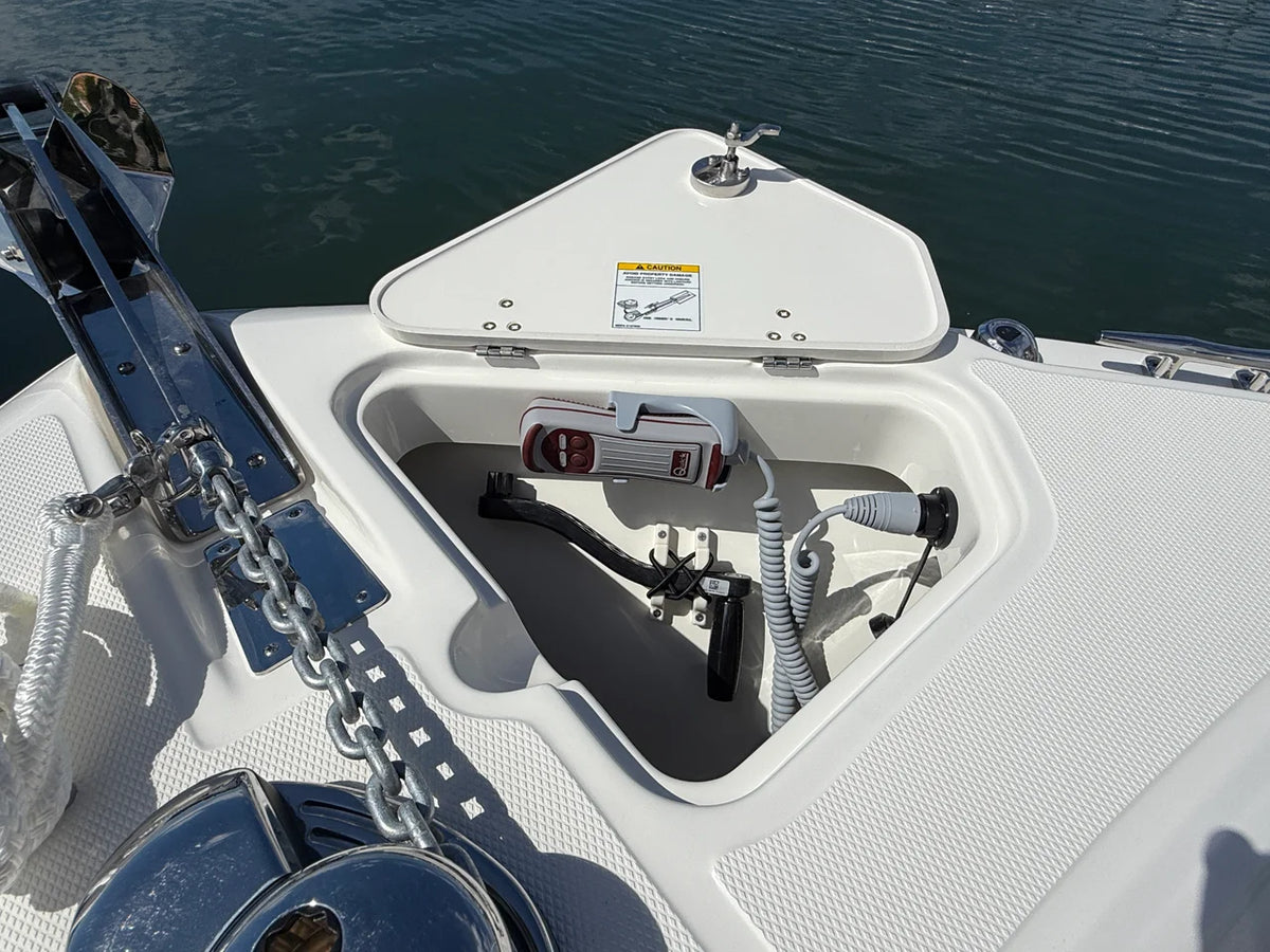 2027 Boston Whaler 250 Outrage 25.0 feet, Wrightsville Beach, North Carolina #23