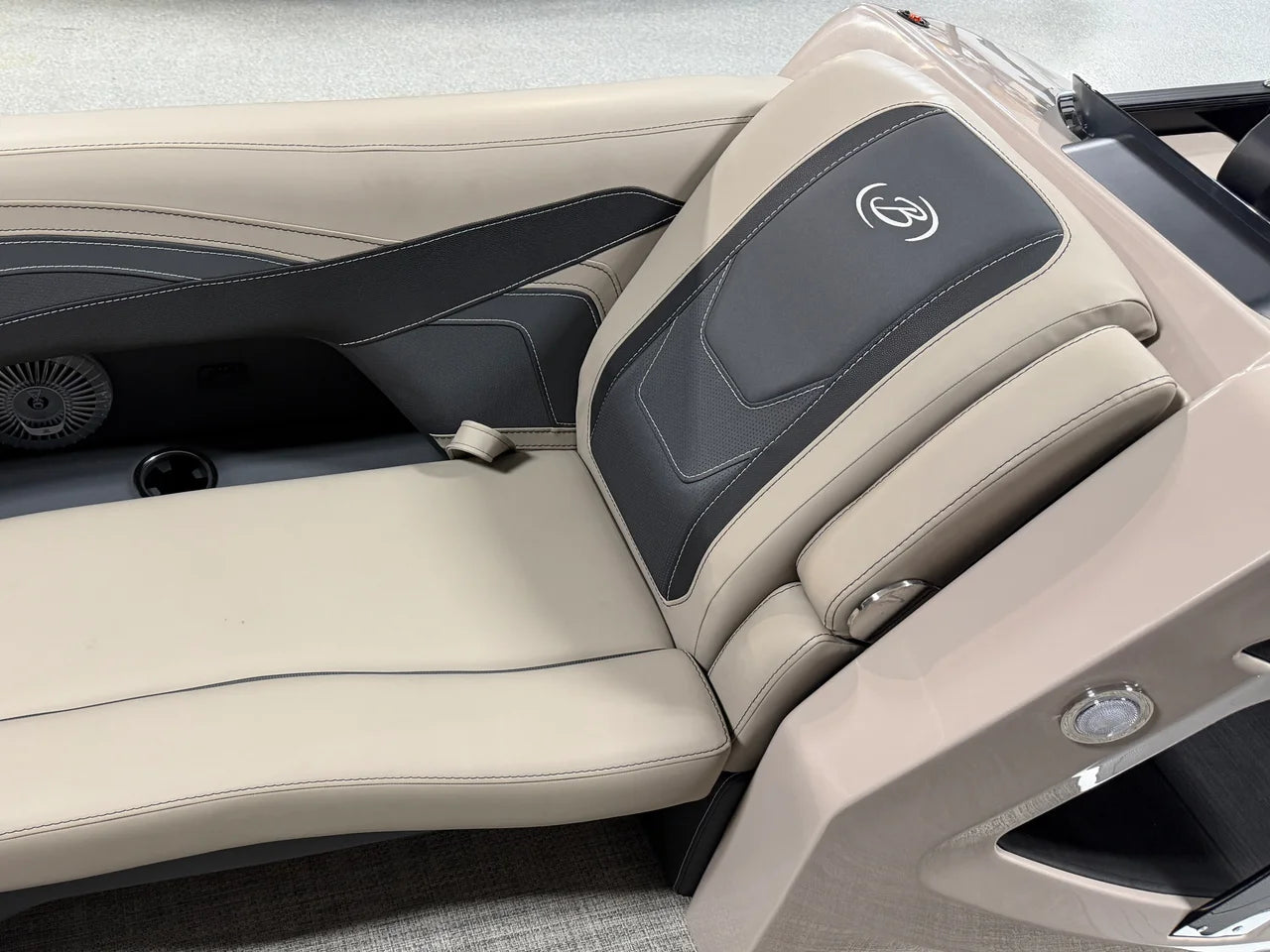 2027 Barletta CABRIO22QC 22.0 feet, Nisswa, Minnesota #15