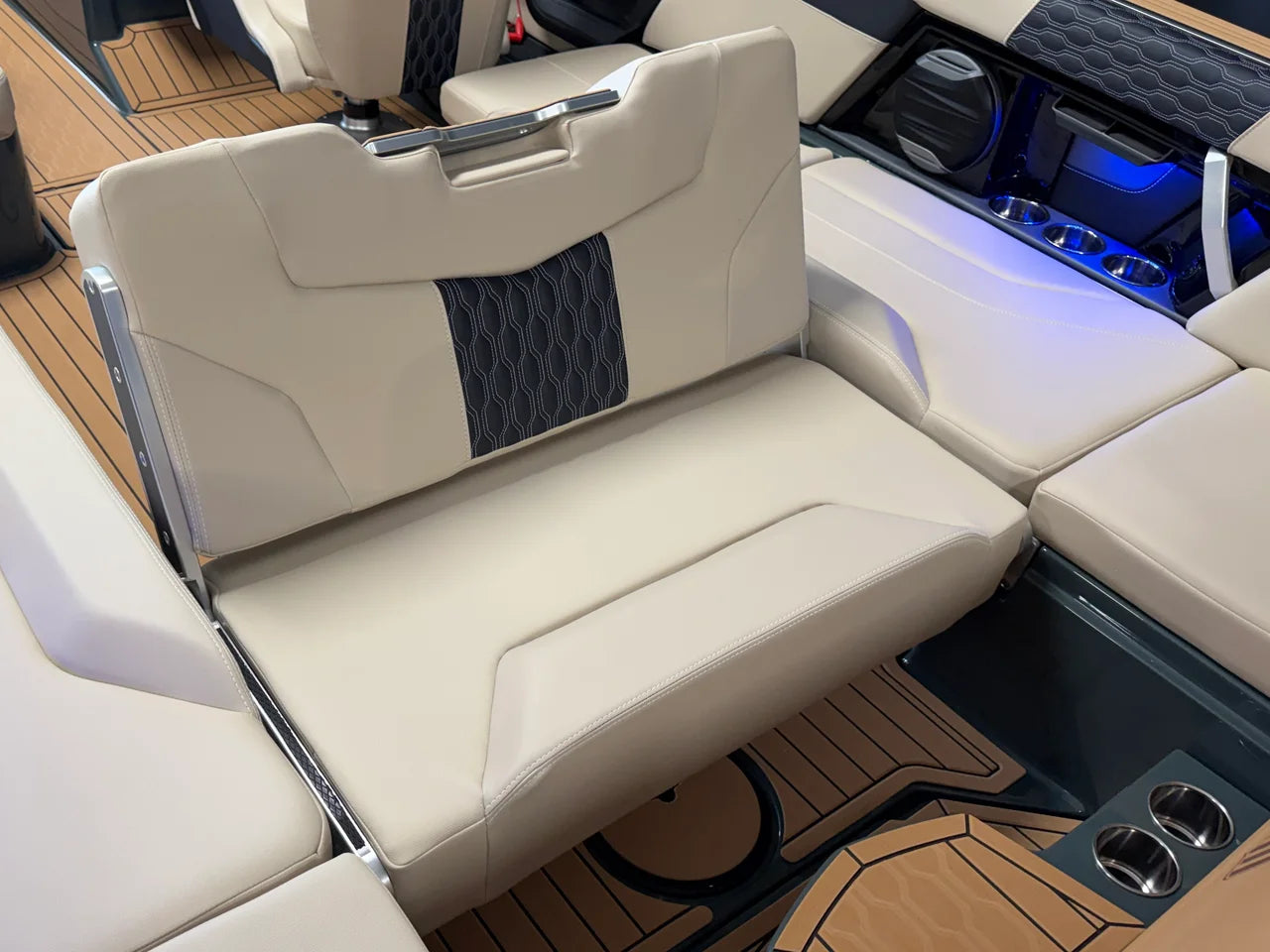 2027 Mastercraft XT24 24.0 feet, Nisswa, Minnesota #40