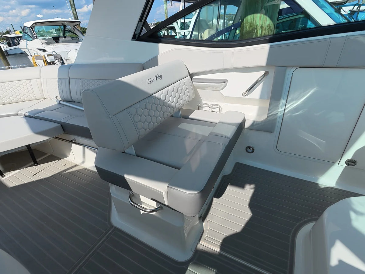 2026 Sea Ray Sundancer 320 Outboard 32.0 feet, Norwalk, Connecticut #19
