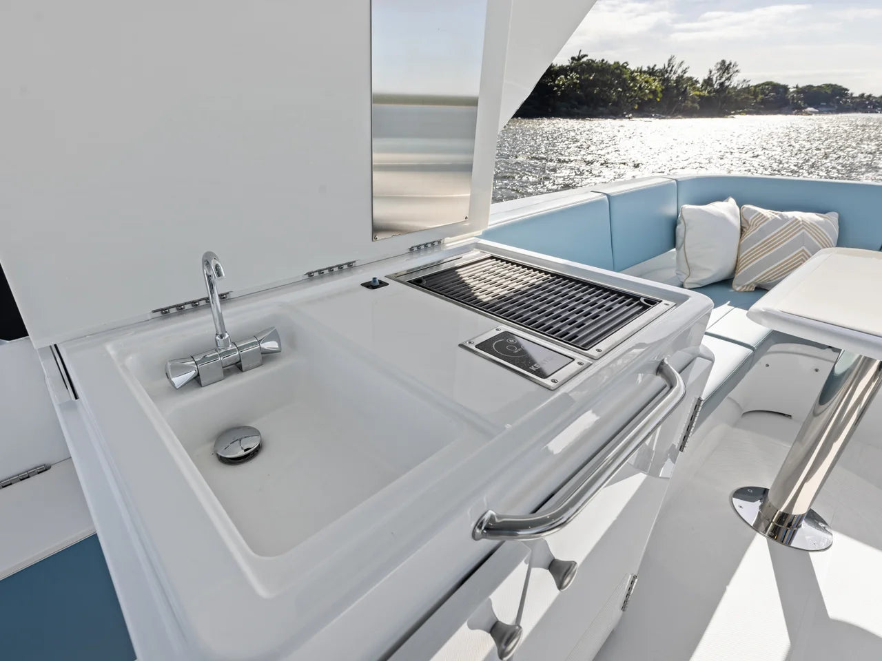 2026 Cruisers Yachts 50 FLY 50.0 feet, Inuvik, Northwest Territories #37