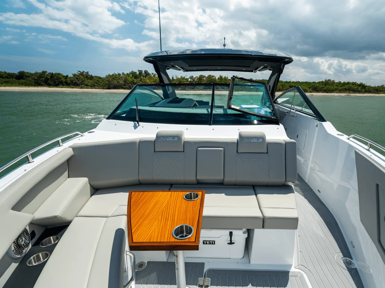 2027 Cruisers Yachts 34 GLS Outboard 34.0 feet, Venice, Florida #97