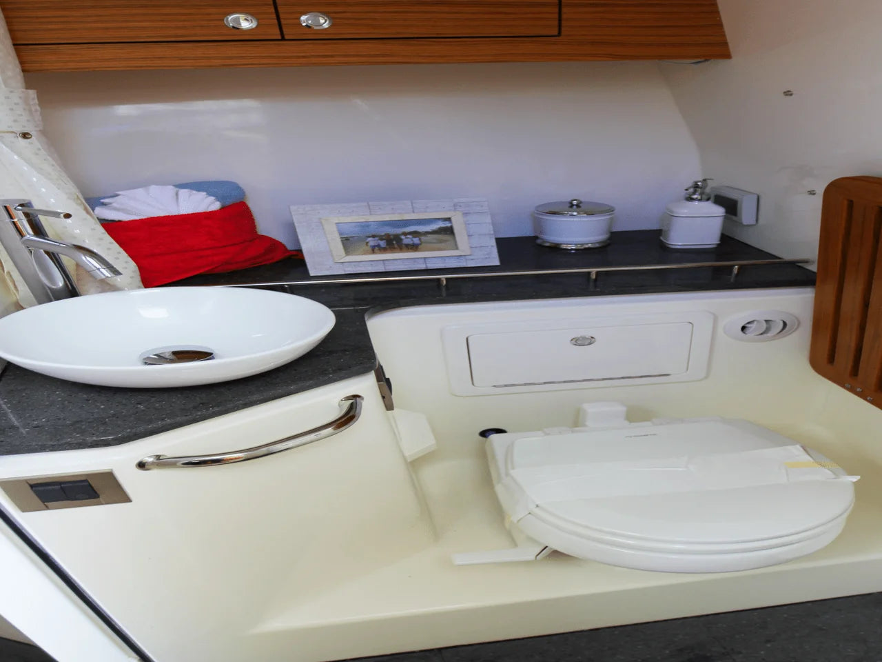 2027 Boston Whaler 380 Realm 38.0 feet, Naples, Florida #126