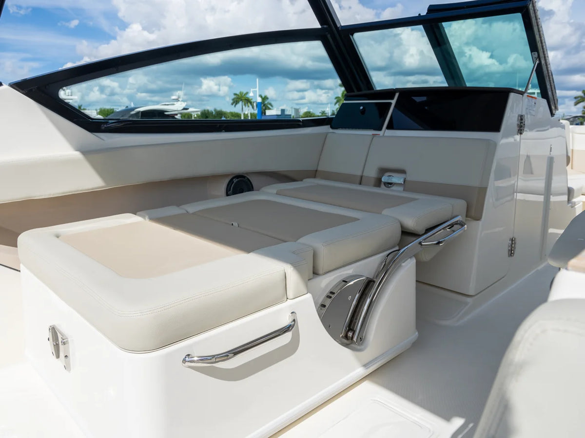 2027 Boston Whaler 280 Vantage 28.0 feet, Fort Myers, FL #11