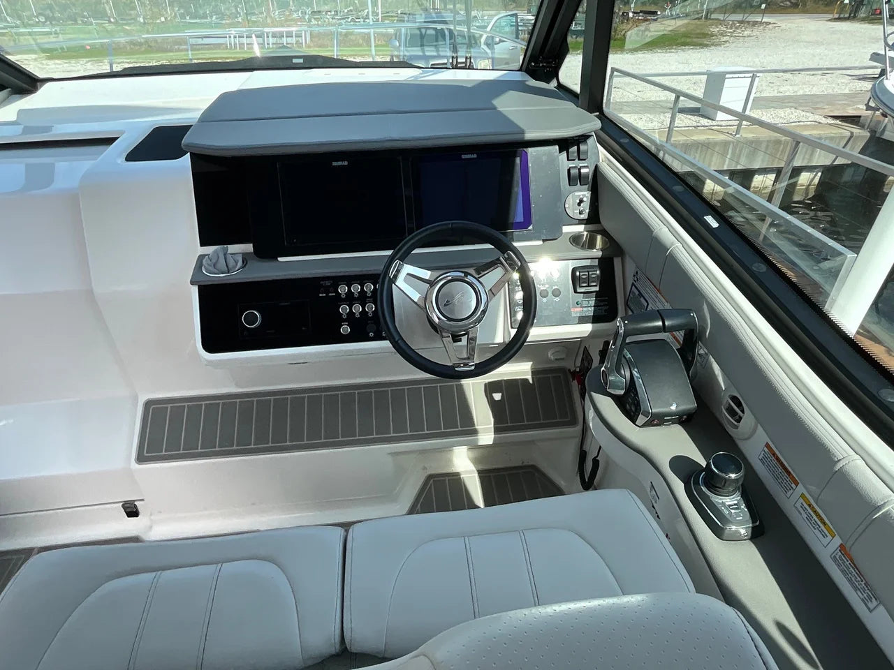 2024 Sea Ray 320 SUNDANCER OB 34.0 feet, Jacksonville Beach, Florida #11