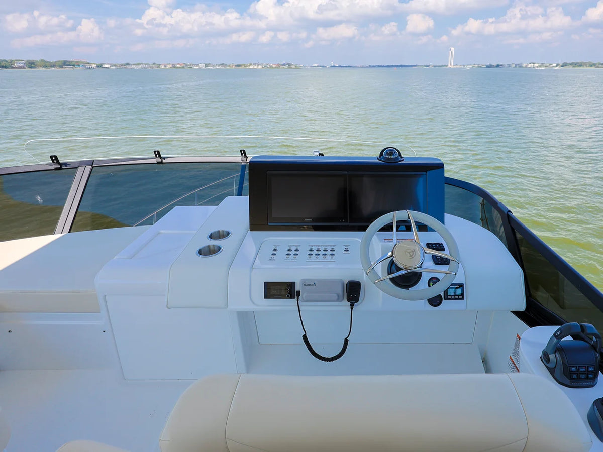2027 Cruisers Yachts 57 FLY 57.0 feet, Seabrook, TX #18