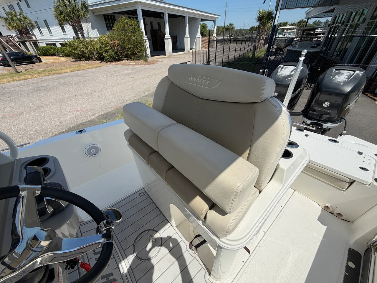2017 Boston Whaler 270 DAUNTLESS 27.0 feet, Charleston, SC #11