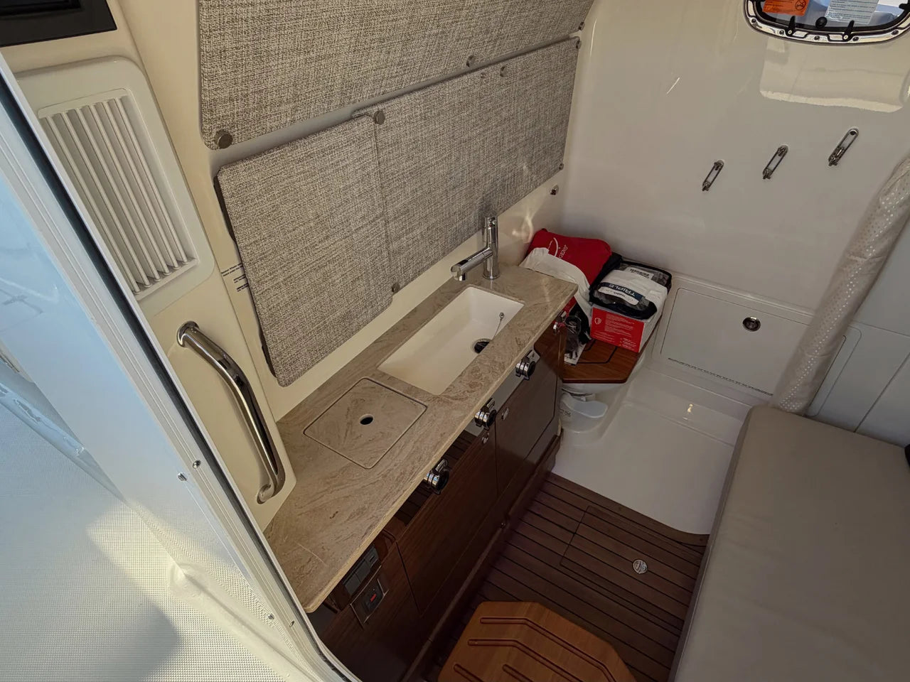 2026 Boston Whaler 360 Outrage 36.0 feet, Jupiter, Florida #40