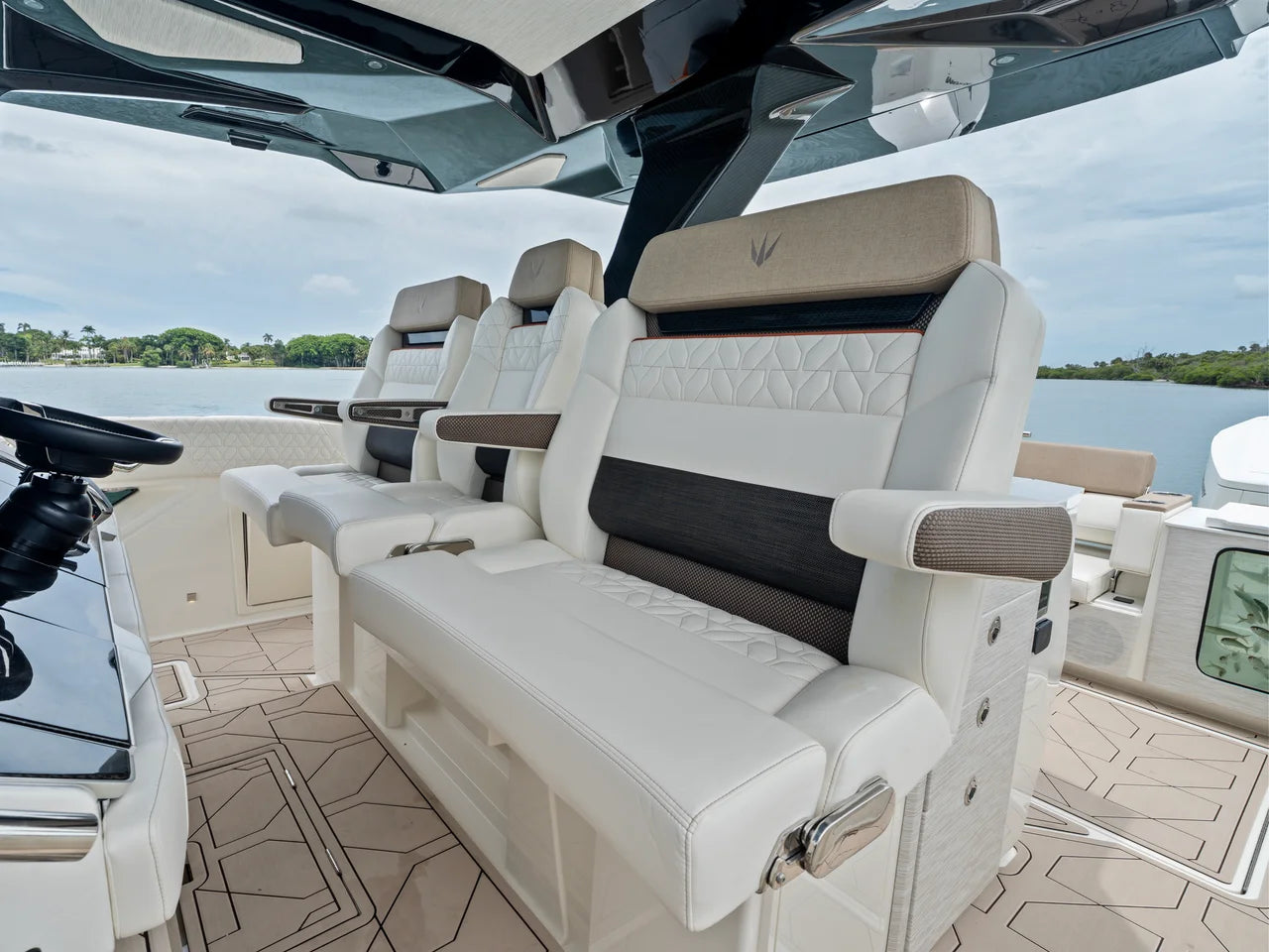 2027 Ducari 37 XIV 37.0 feet, Jupiter, Florida #77