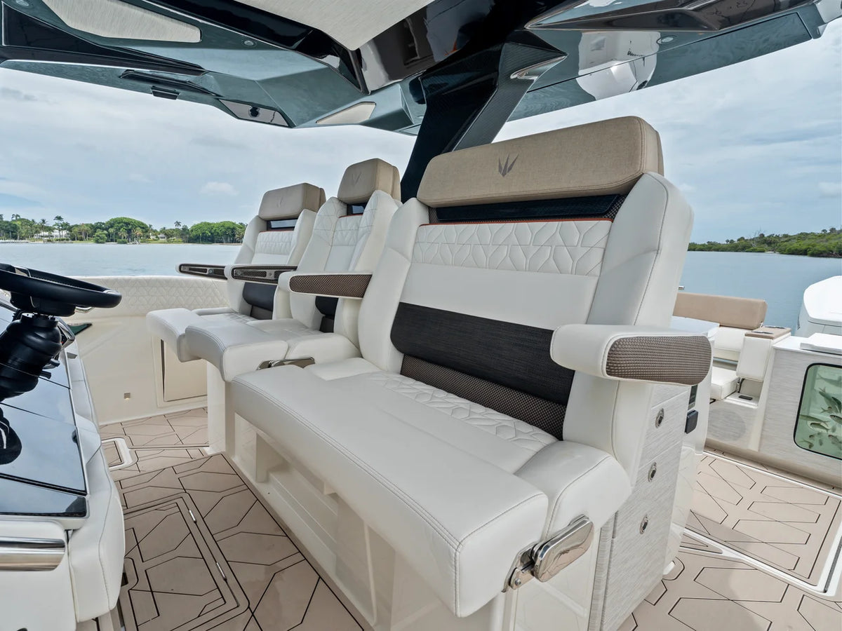 2027 Ducari 37 XIV 37.0 feet, Dania, FL #77