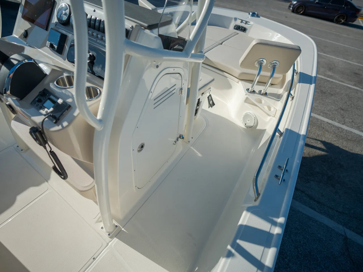 2027 Boston Whaler 210 Montauk 21.0 feet, Panama City, FL #15