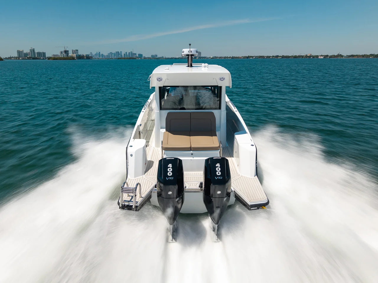 2026 Cruisers Yachts 38 VTR EC 38.0 feet, Miami, FL #3
