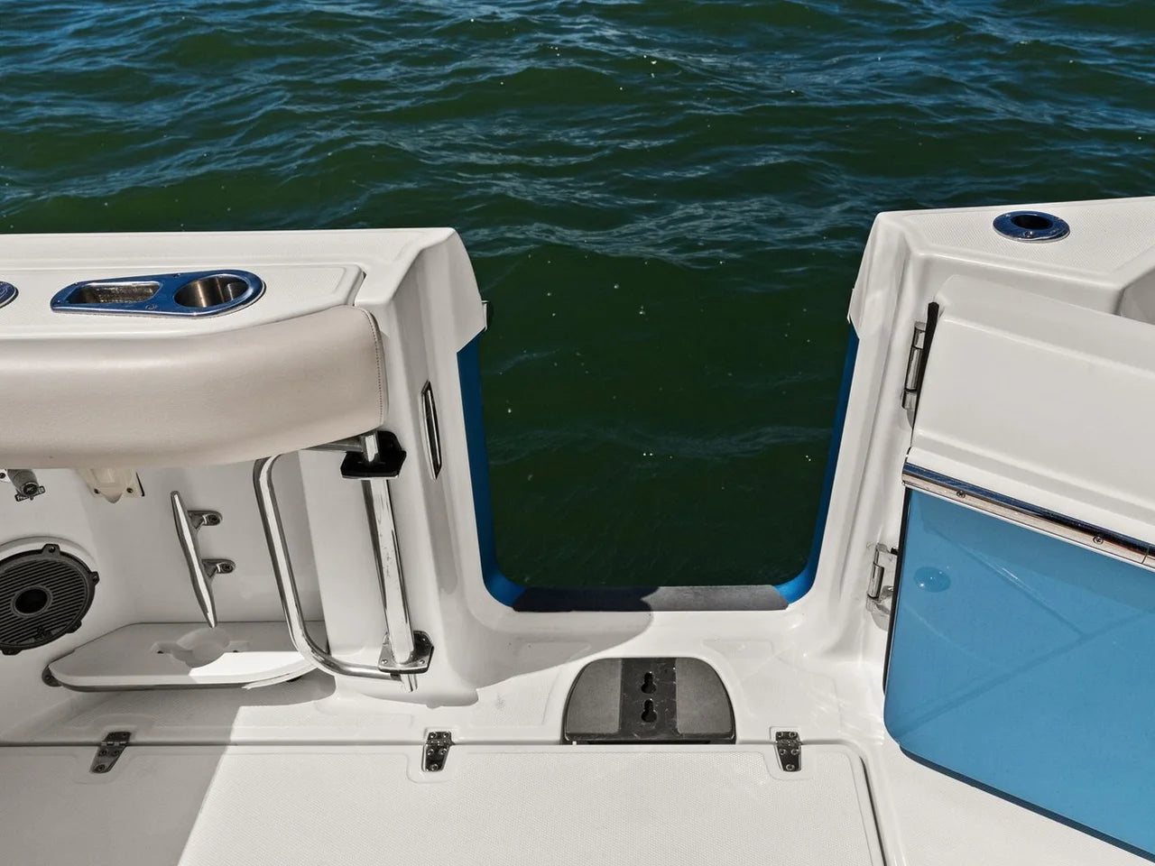 2025 Boston Whaler 405 CONQUEST 41.0 feet, St Petersburg, FL #61