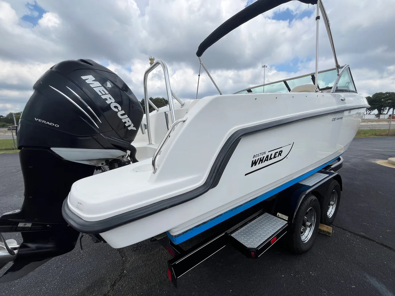 2013 Boston Whaler 230 VANTAGE 23.0 feet, Greenville, SC #12