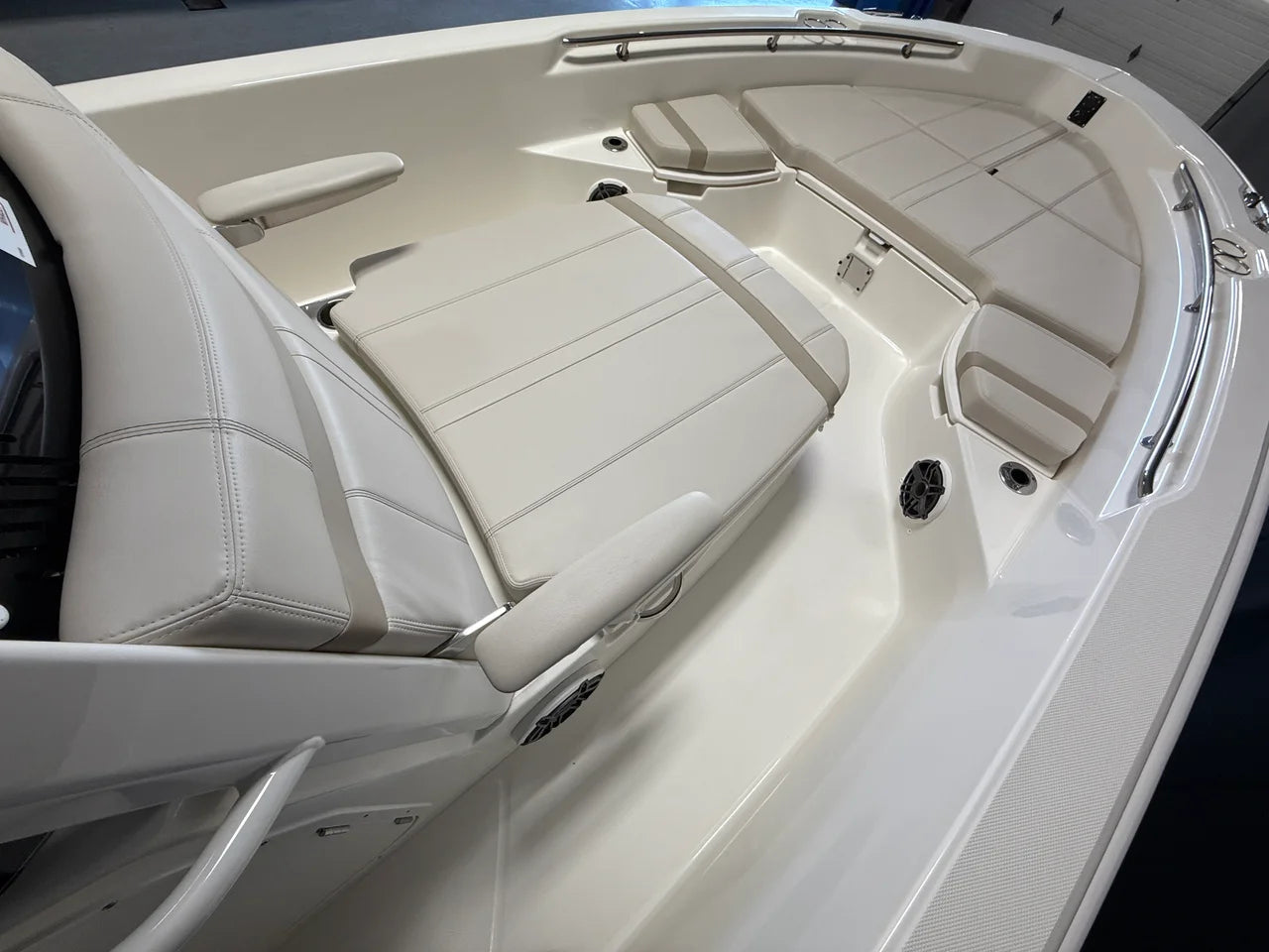 2026 Boston Whaler 250 Dauntless 25.0 feet, Crosslake, Minnesota #83