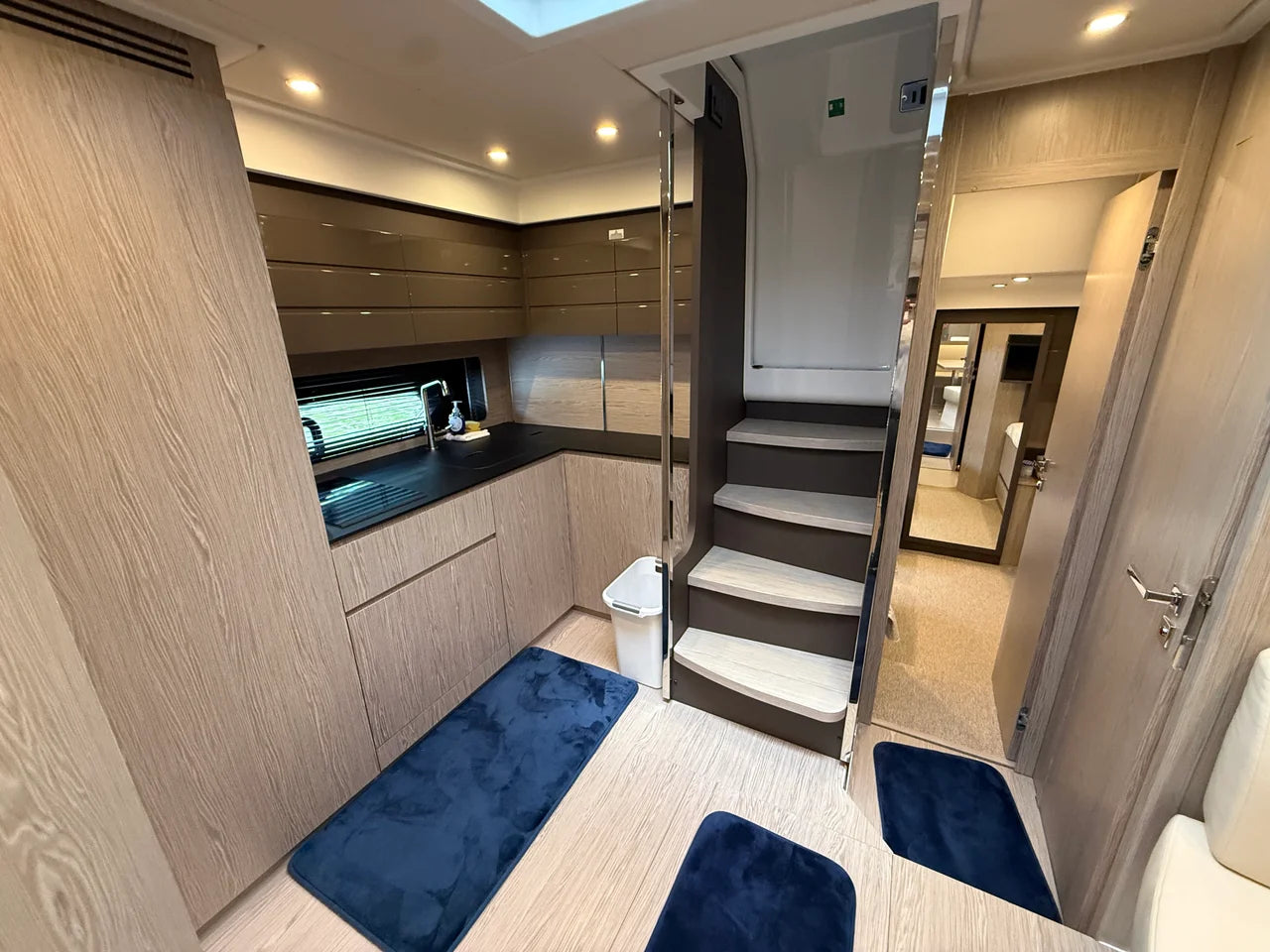 2021 Azimut 45 ATLANTIS 45.0 feet, Cape Coral, FL #17
