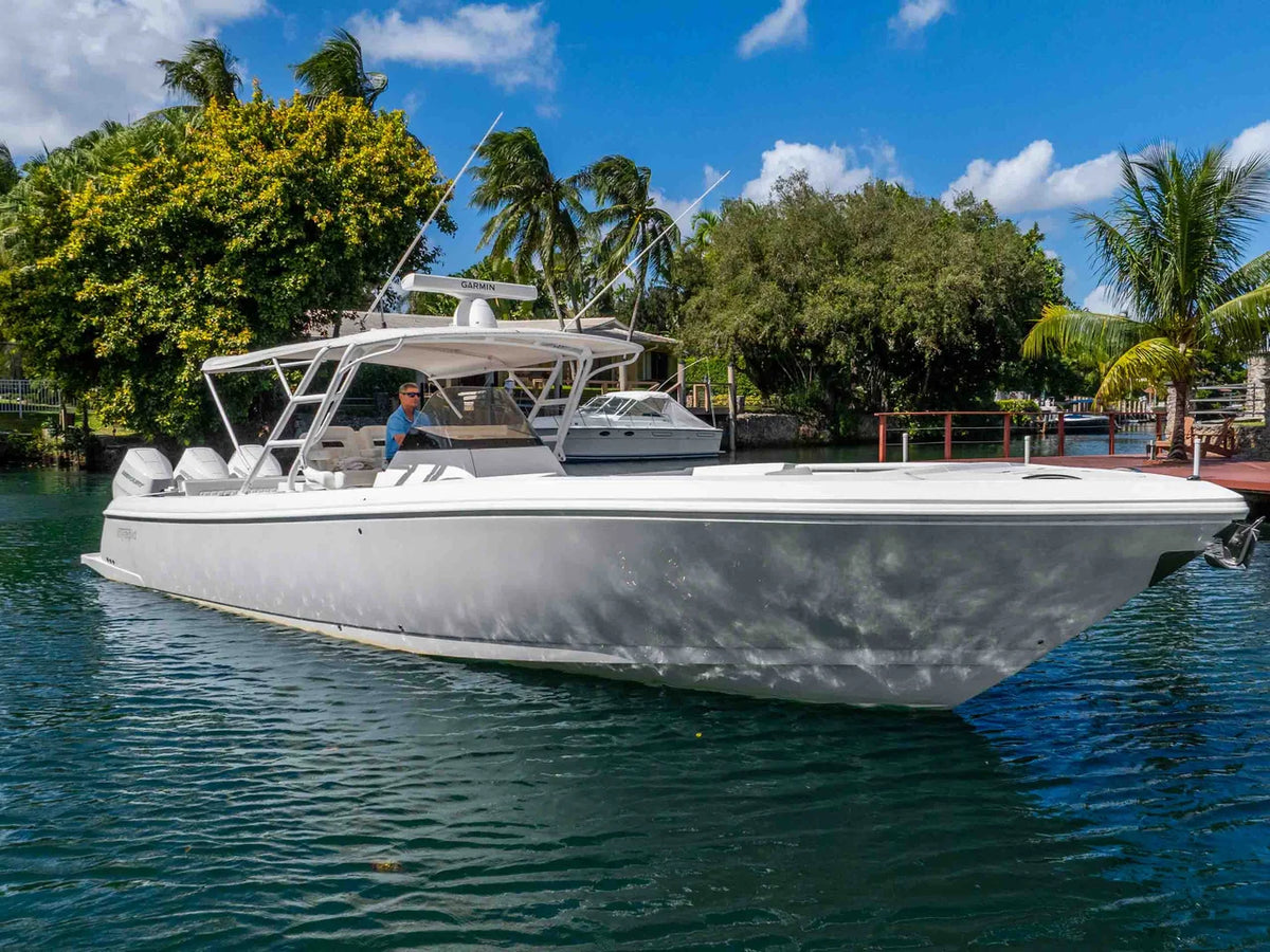 Offshore Control Unit 2024 Intrepid 375 NOMAD FE – MarineMax