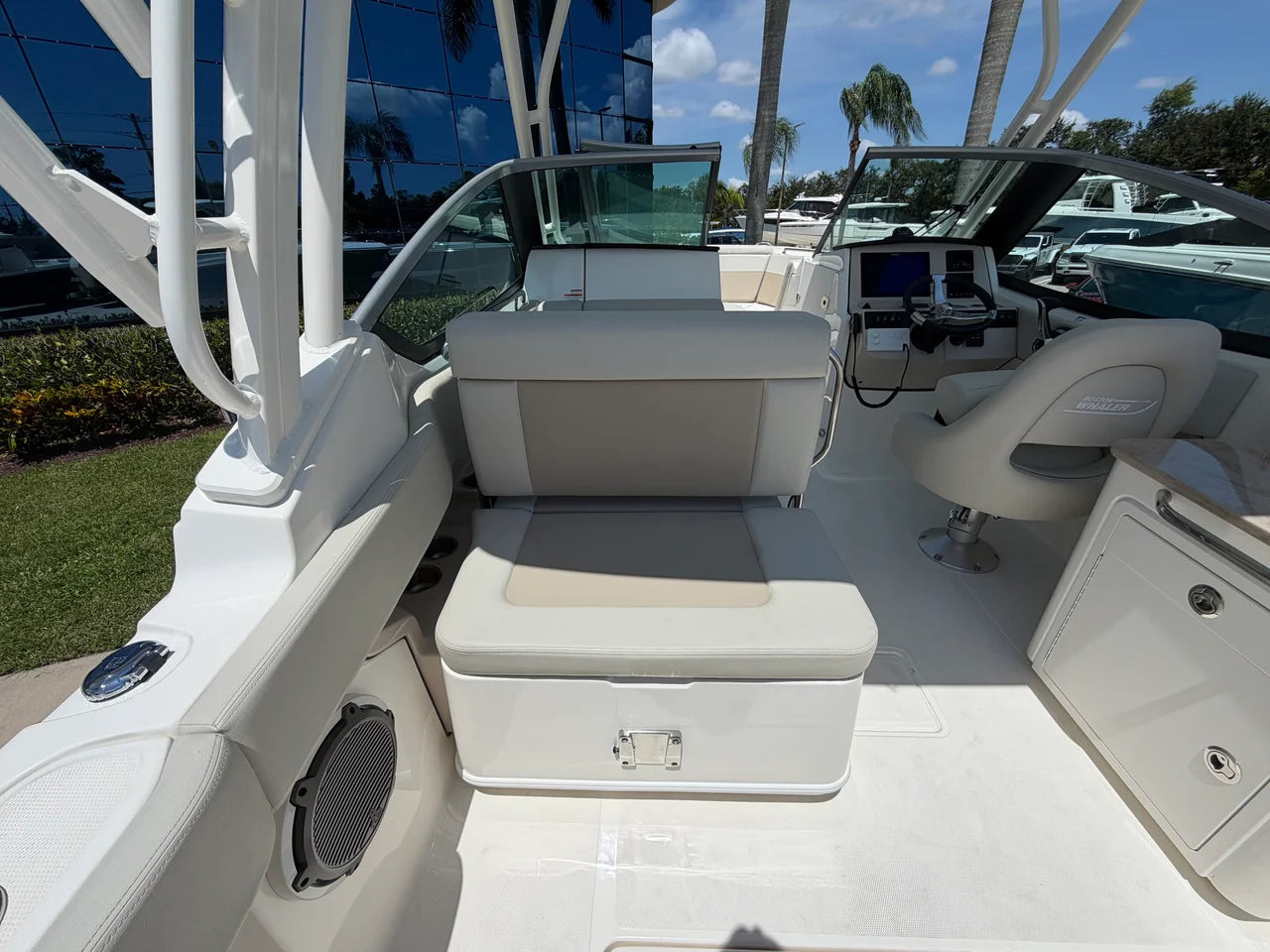 2027 Boston Whaler 240 Vantage 24.0 feet, Stuart, Florida #21