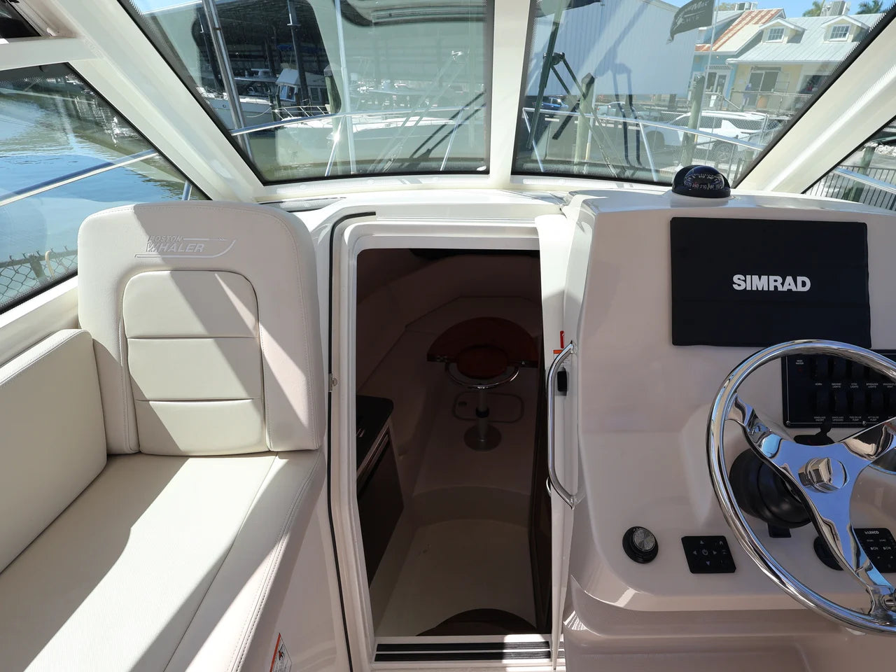 2026 Boston Whaler 285 Conquest 28.0 feet, Naples, Florida #23