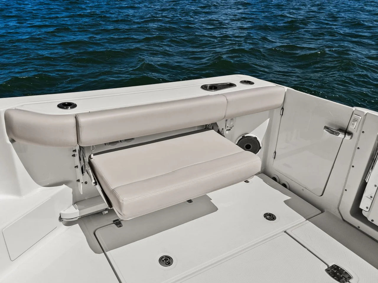 2025 Boston Whaler 405 CONQUEST 41.0 feet, St Petersburg, FL #65