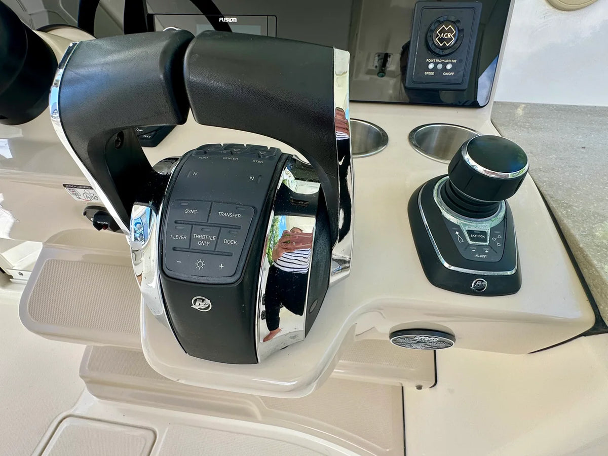 2021 Boston Whaler 350 REALM 35.0 feet, Fort Myers, FL #25