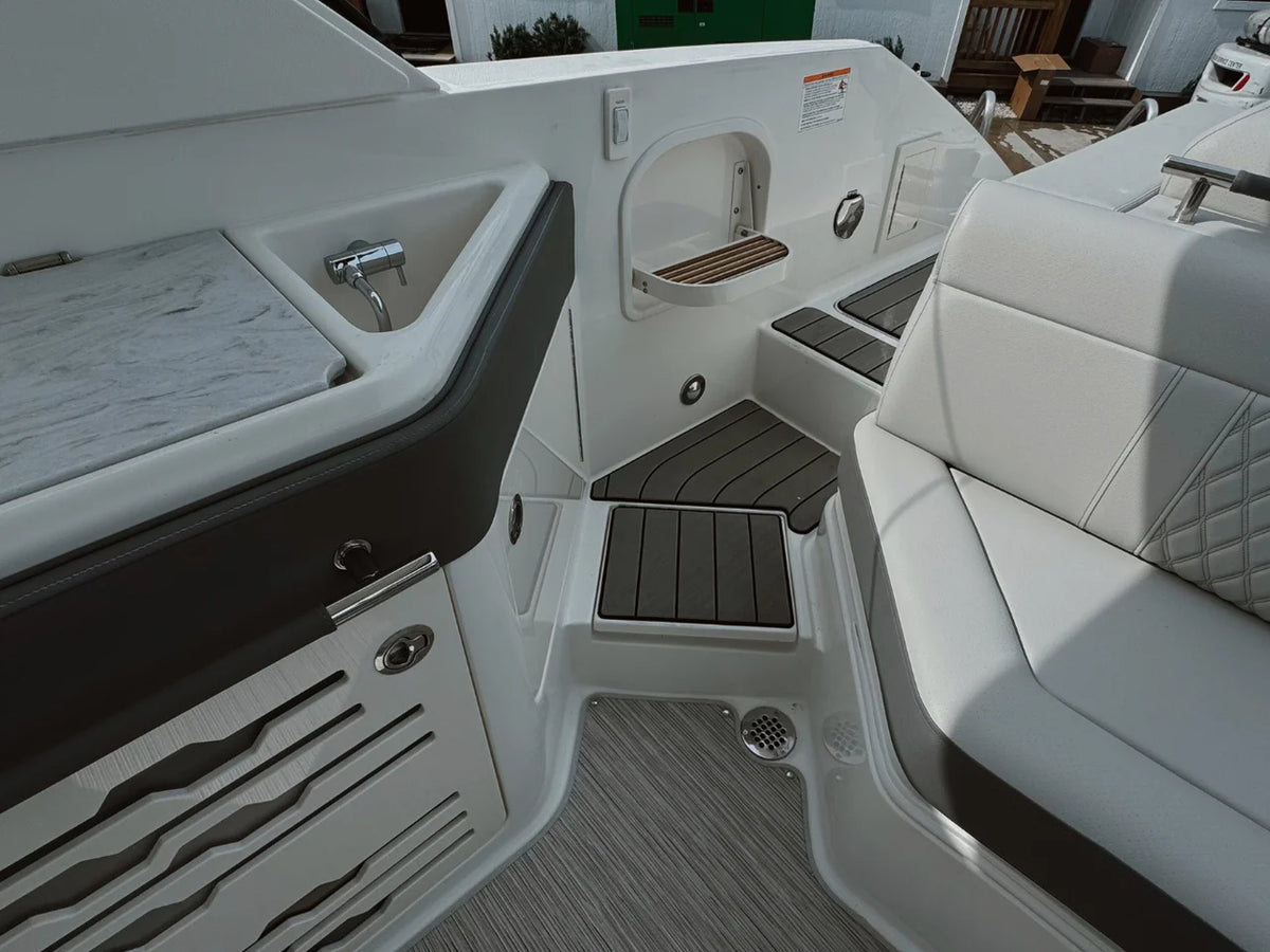 2026 Sea Ray SLX 310 Outboard 31.0 feet, Jupiter, Florida #5