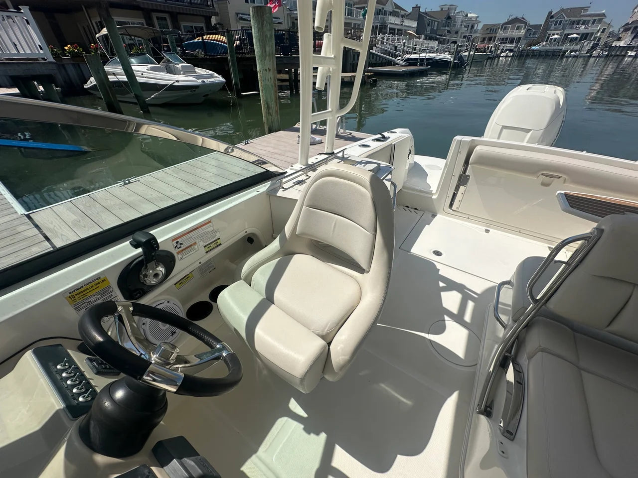 2018 Boston Whaler 230 VANTAGE 24.0 feet, Ocean View, NJ #15
