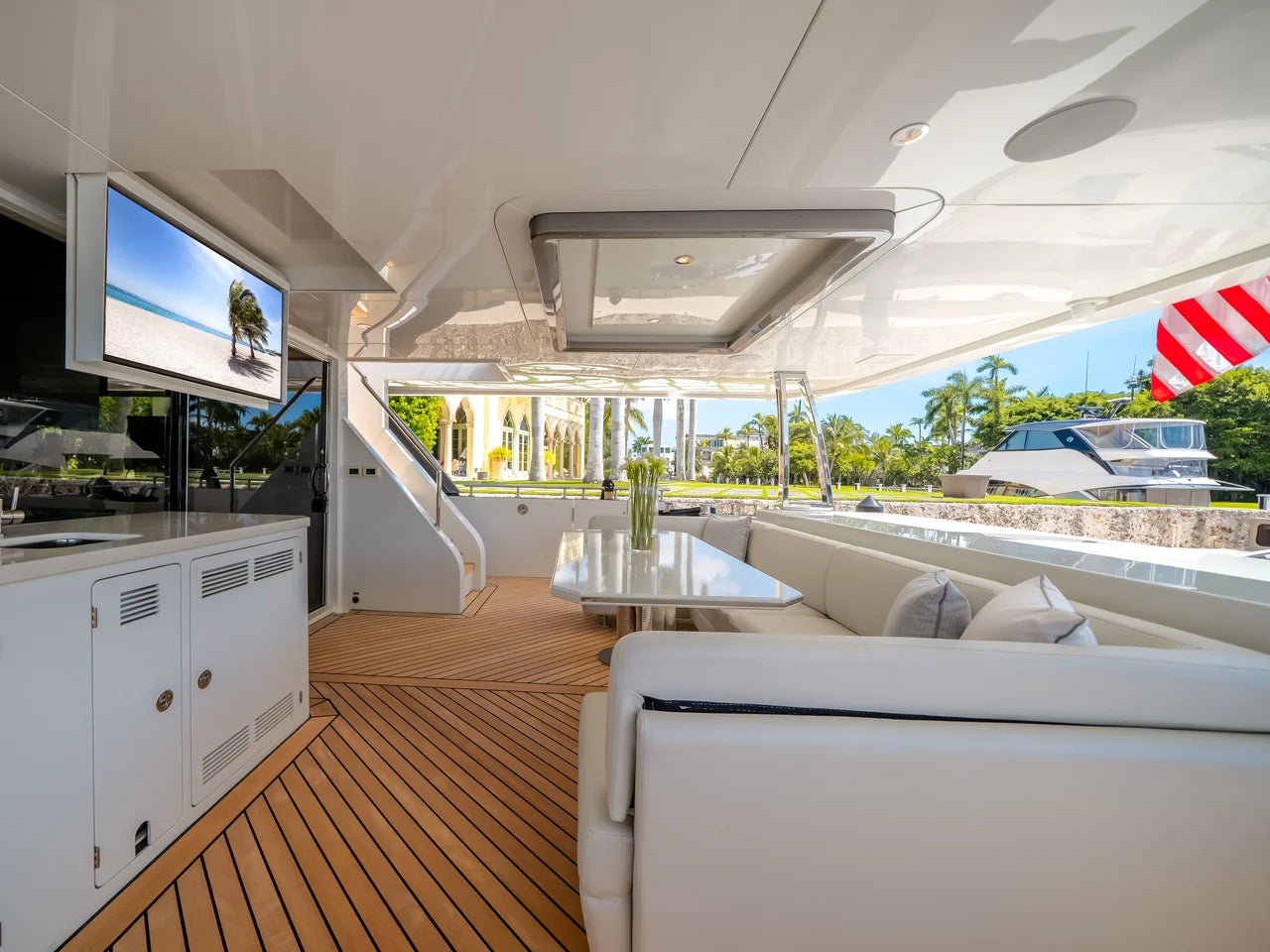 2025 Ocean Alexander 27R 88.0 feet, Fort Lauderdale, FL #14