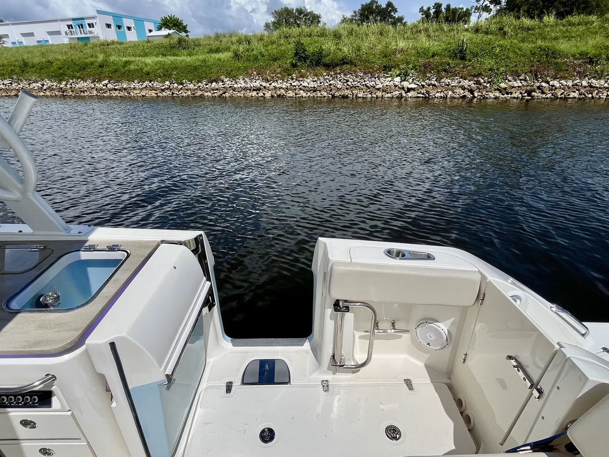2022 Boston Whaler 320 VANTAGE 32.0 feet, Venice, Florida #26