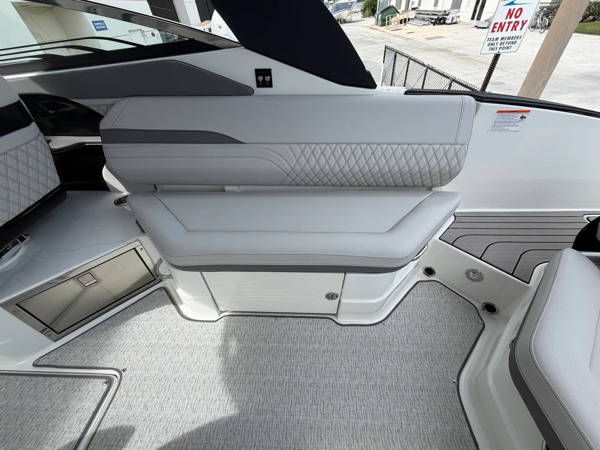 2027 Sea Ray SLX 280 Outboard 28.0 feet, Stuart, Florida #15